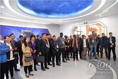 徐工智慧物流園開建在即，全球物流業(yè)代表齊聚徐工汽車探討計(jì)算機(jī)網(wǎng)絡(luò)工程施工新篇章